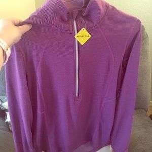 Champion pullover jacket. Purple. Size L